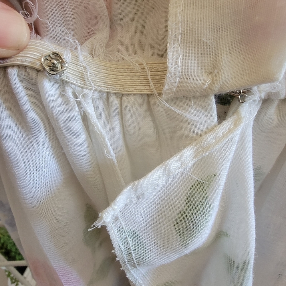 Avalon Classic Vintage Floral Long Sleeve Maxi Dress - Picture 15 of 16